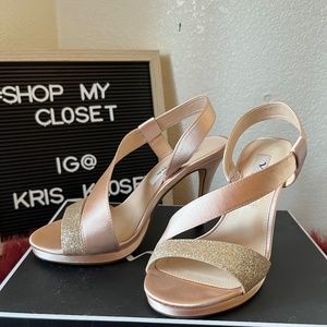 Size 6 Nina Goden rose heels